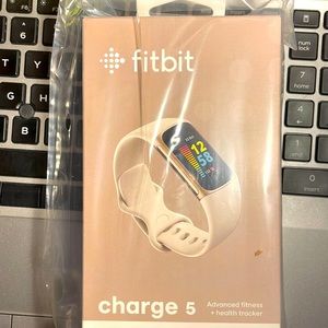 Fitbit Charge 5